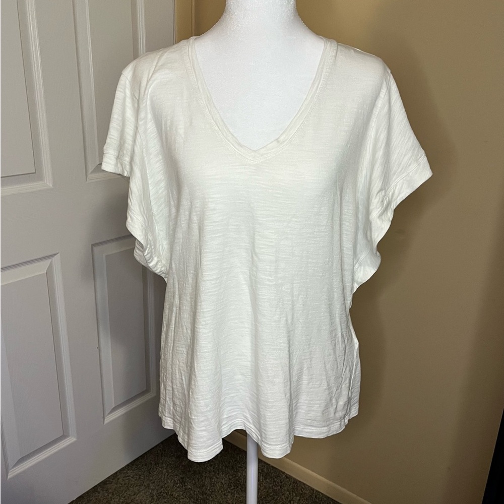 Chico's White V-Neck Short Sleeve Flutter Sleeve T-Shirt Top Size L (2)